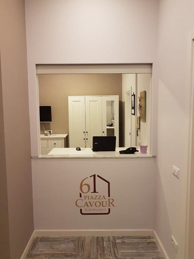 61 Piazza Cavour * Napels